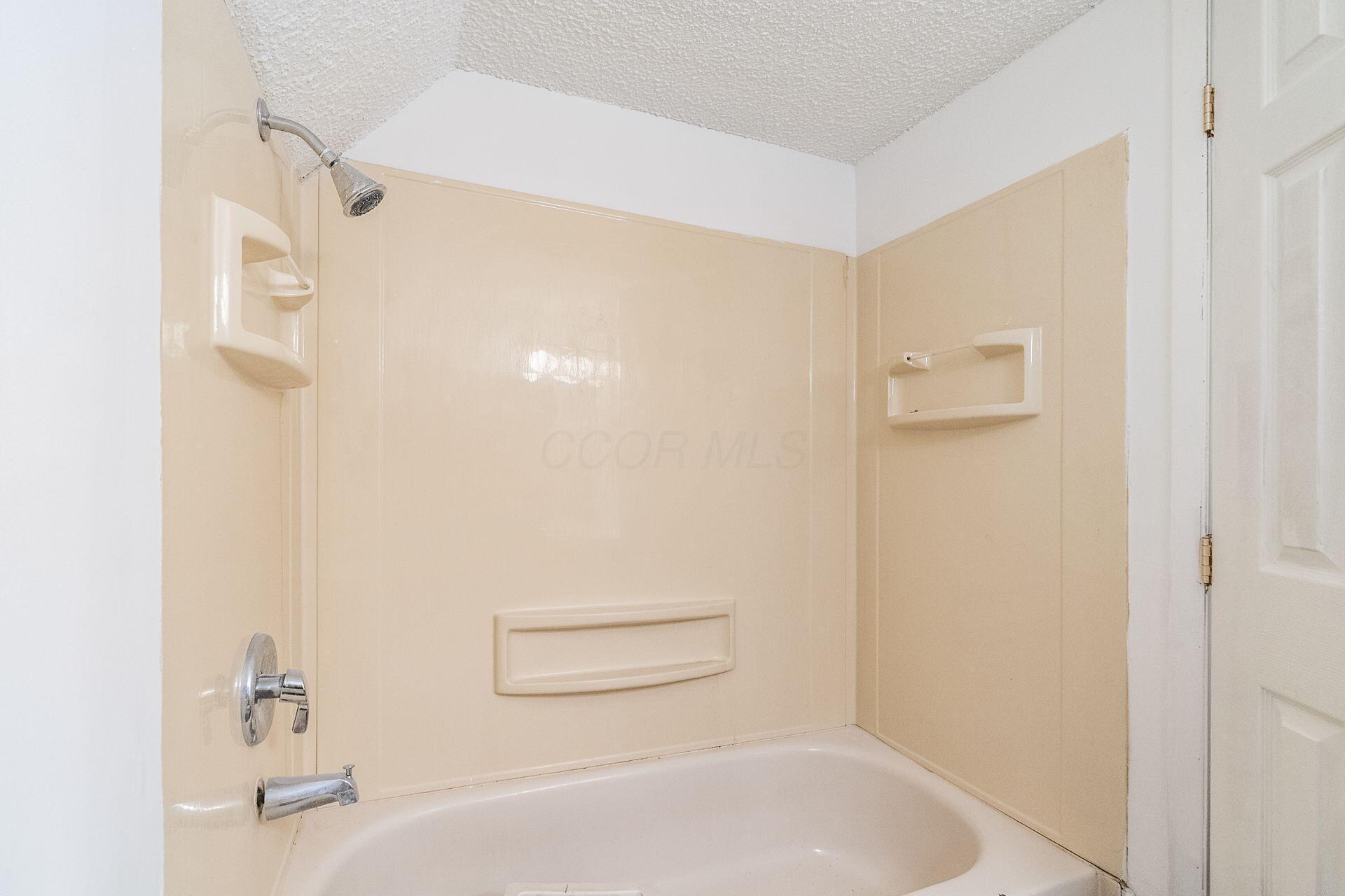 6556 Centennial Drive, Reynoldsburg, Ohio image 28