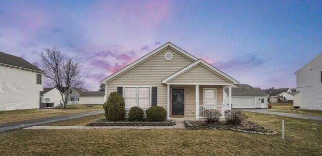 1121 Lake Forest Drive, Hebron, Ohio image 1