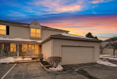 Photo of 2389 Winona Drive 86C #86C, Columbus, OH 43235 (MLS # 226004053)