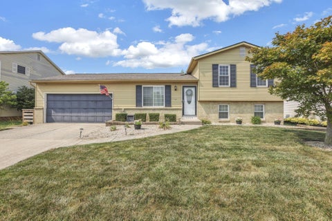 Tiny photo for 2334 Park Ridge Drive, Grove City, OH 43123 (MLS # 226026643)