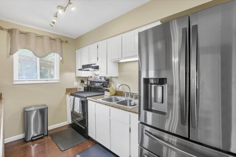 Tiny photo for 2334 Park Ridge Drive, Grove City, OH 43123 (MLS # 226026643)