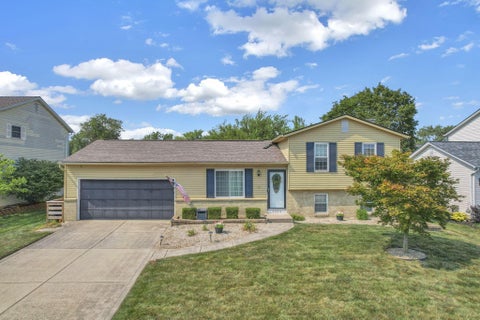 Photo of 2334 Park Ridge Drive, Grove City, OH 43123 (MLS # 226026643)