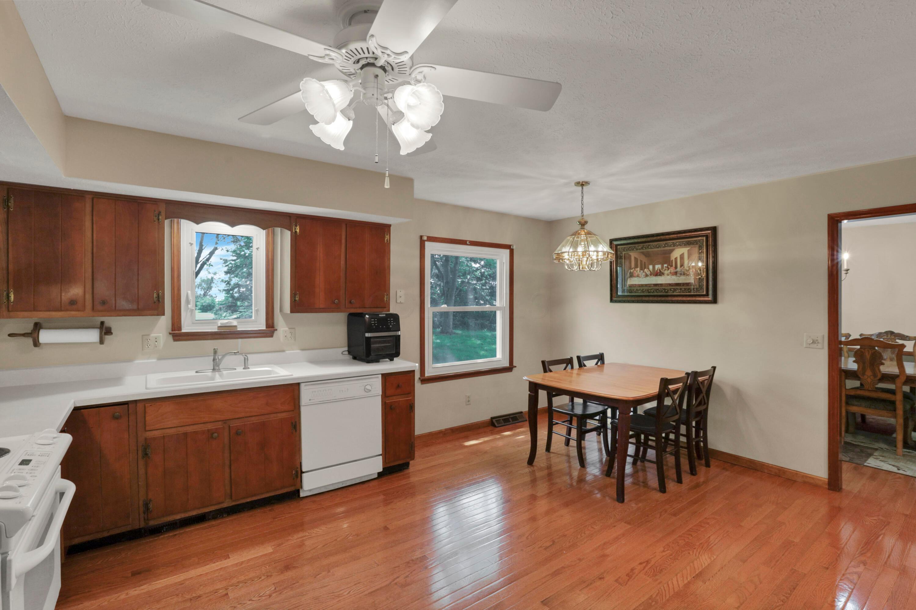 9423 London Road, Orient, Ohio image 28