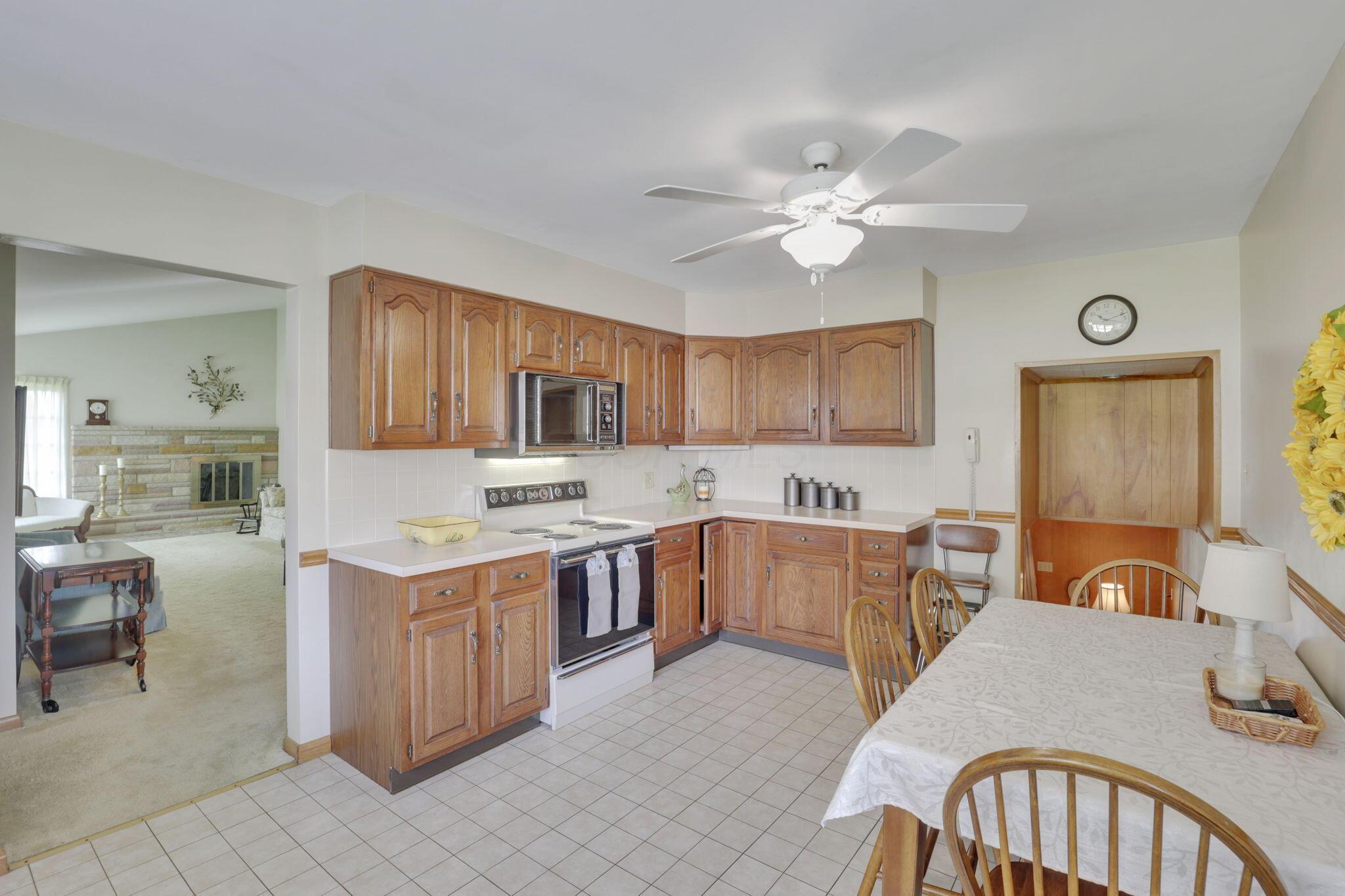814 Smithfield Drive, Newark, Ohio image 11