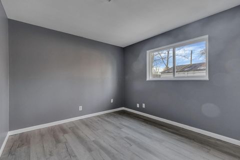 Tiny photo for 1945 Riverdale Road, Columbus, OH 43232 (MLS # 225045174)