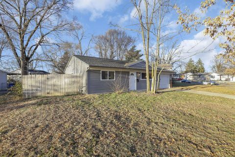 Tiny photo for 1945 Riverdale Road, Columbus, OH 43232 (MLS # 225045174)
