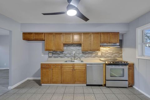 Tiny photo for 1945 Riverdale Road, Columbus, OH 43232 (MLS # 225045174)