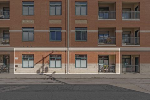 Tiny photo for 34 W Poplar Avenue 44 #44, Columbus, OH 43215 (MLS # 225039470)