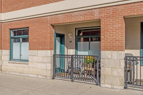 Tiny photo for 34 W Poplar Avenue 44 #44, Columbus, OH 43215 (MLS # 225039470)