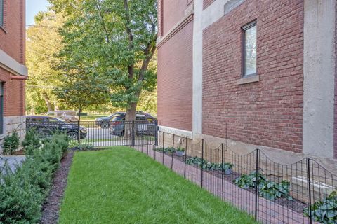 Tiny photo for 34 W Poplar Avenue 44 #44, Columbus, OH 43215 (MLS # 225039470)
