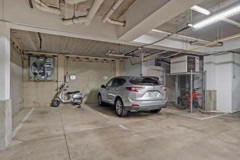 Tiny photo for 34 W Poplar Avenue 44 #44, Columbus, OH 43215 (MLS # 225039470)