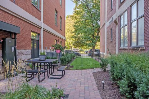 Tiny photo for 34 W Poplar Avenue 44 #44, Columbus, OH 43215 (MLS # 225039470)