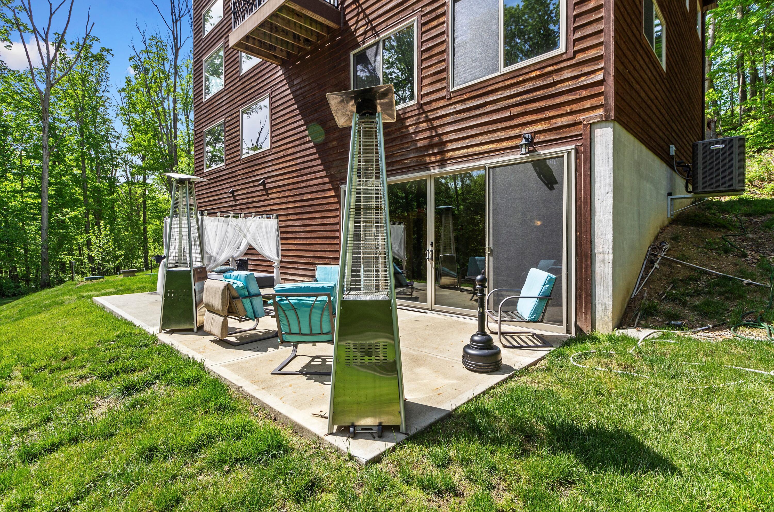 18004 Buckingham Road, Logan, Ohio image 35