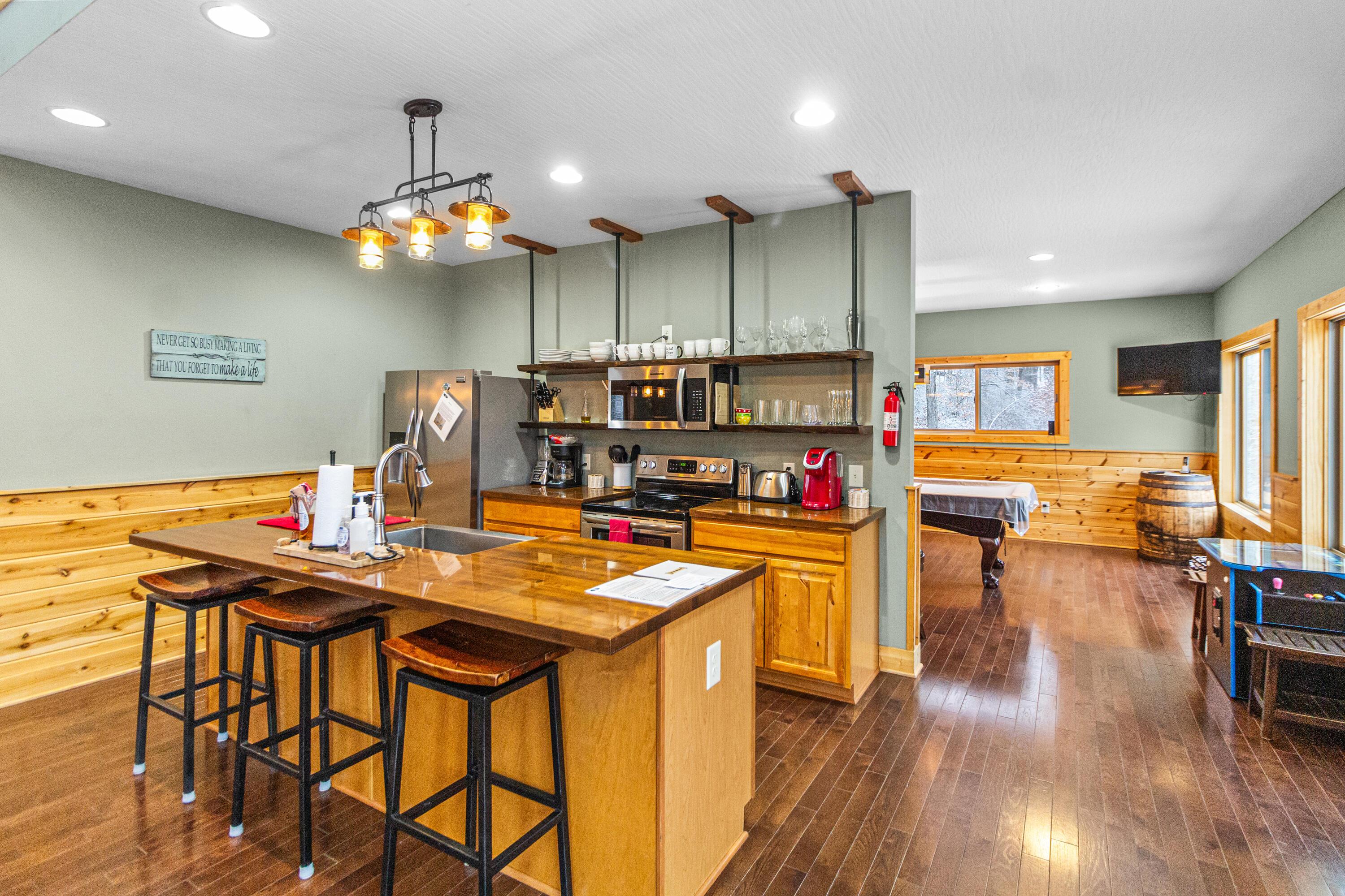 18004 Buckingham Road, Logan, Ohio image 10