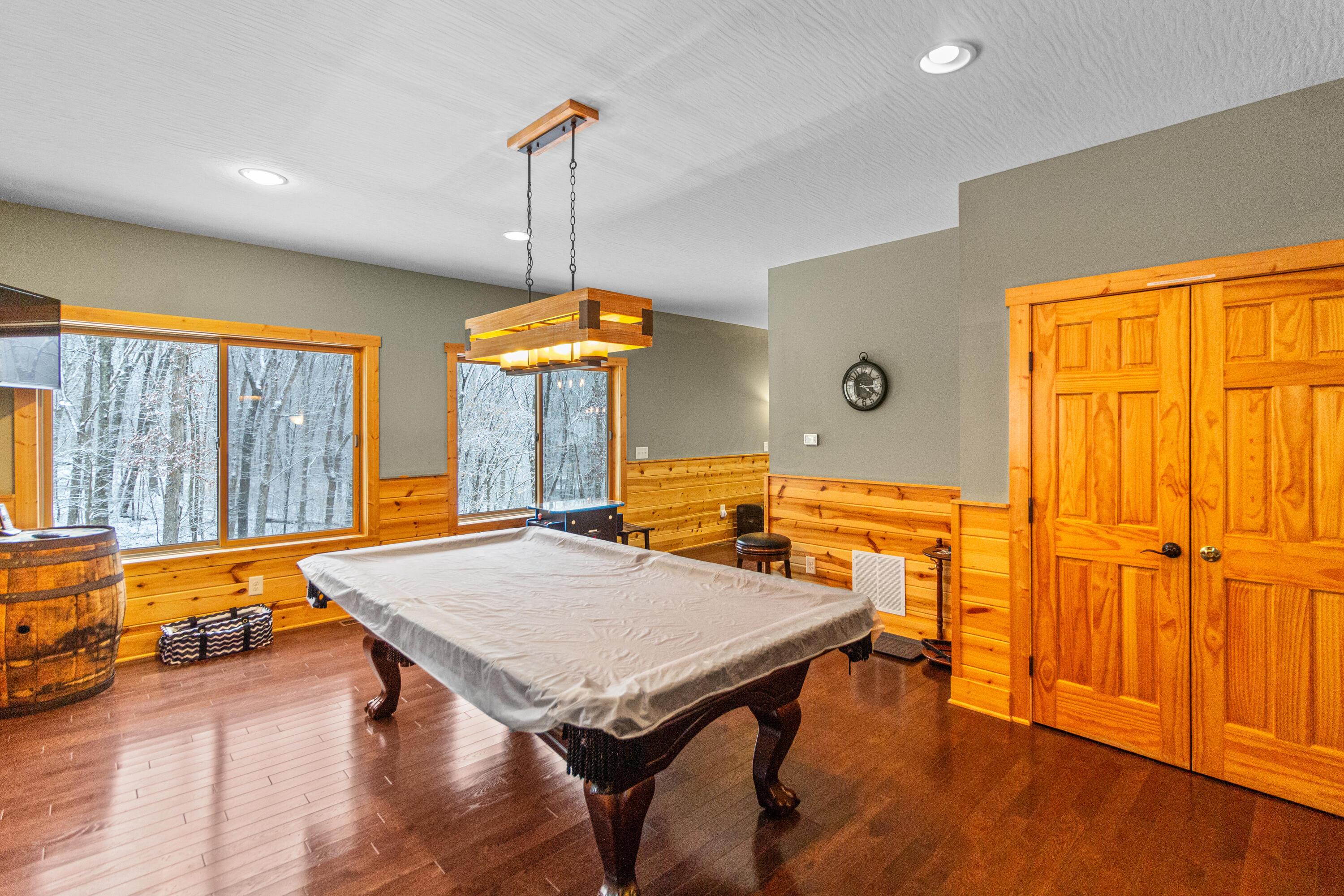 18004 Buckingham Road, Logan, Ohio image 3