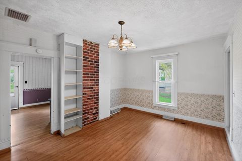Tiny photo for 1203 W Vine Street, Mount Vernon, OH 43050 (MLS # 226013529)