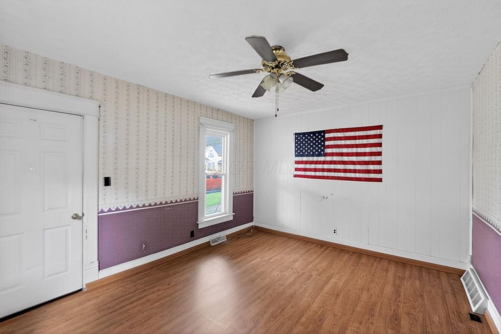 Photo of 1203 W Vine Street, Mount Vernon, OH 43050 (MLS # 226013529)