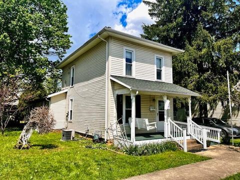 Photo of 1203 W Vine Street, Mount Vernon, OH 43050 (MLS # 226013529)