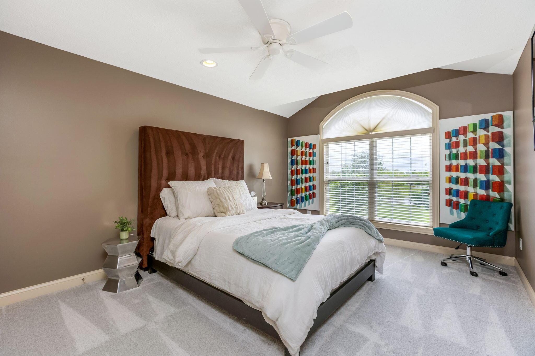 Dublin, Ohio 43016, United States, 4 Bedrooms Bedrooms, ,5 BathroomsBathrooms,Residential,Contingent,135306