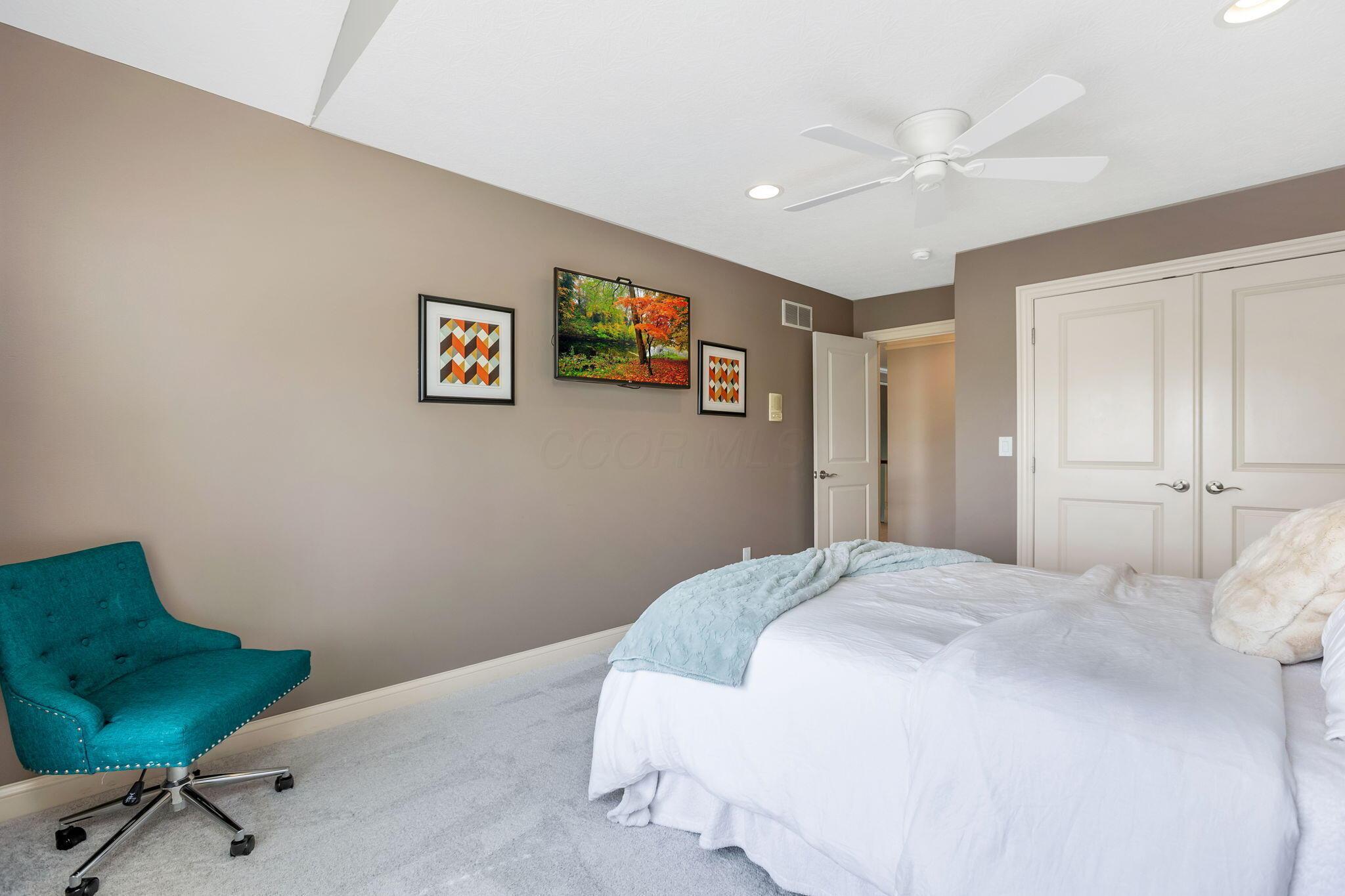 Dublin, Ohio 43016, United States, 4 Bedrooms Bedrooms, ,5 BathroomsBathrooms,Residential,Contingent,135306