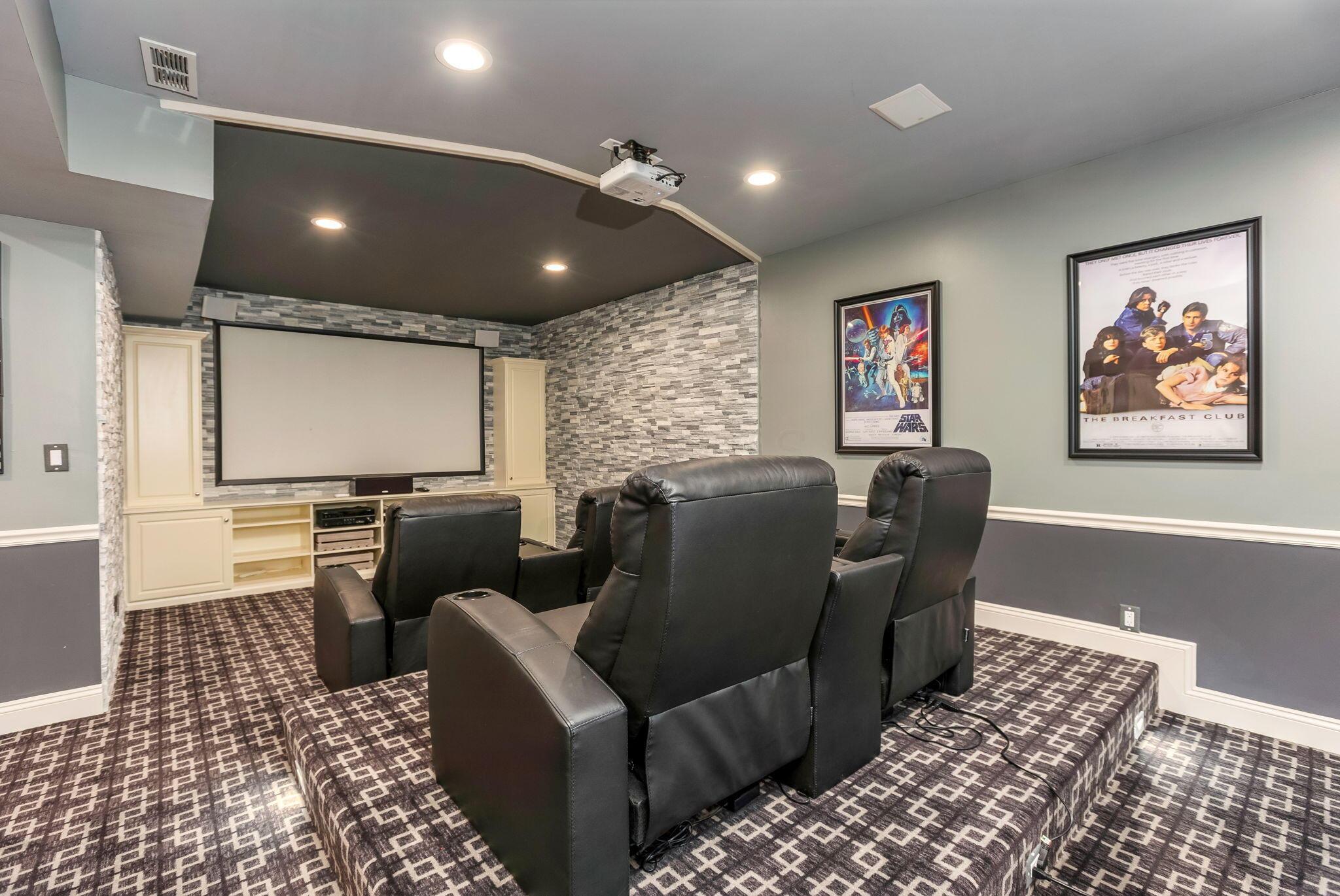 Dublin, Ohio 43016, United States, 4 Bedrooms Bedrooms, ,5 BathroomsBathrooms,Residential,Contingent,135306