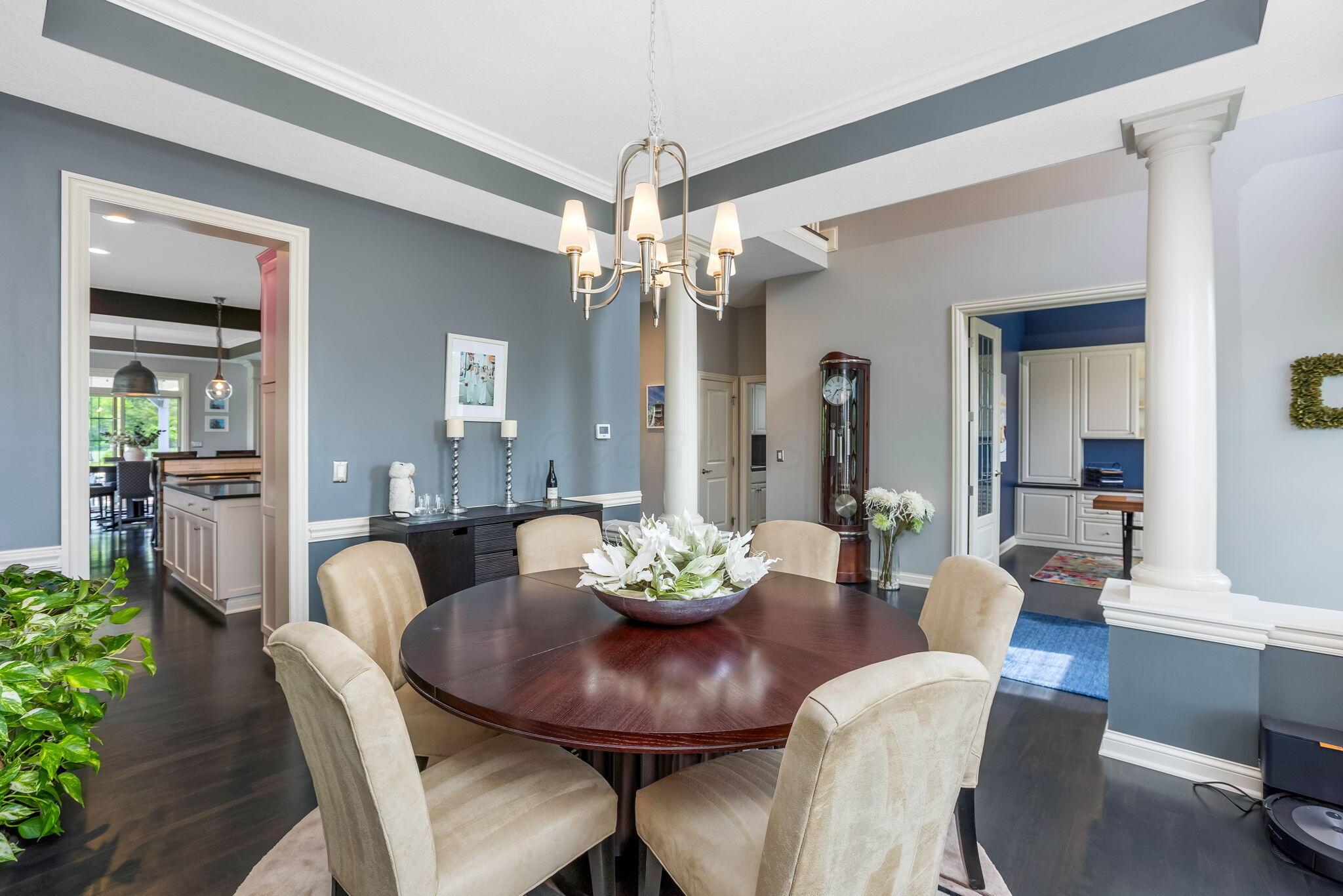 Dublin, Ohio 43016, United States, 4 Bedrooms Bedrooms, ,5 BathroomsBathrooms,Residential,Contingent,135306