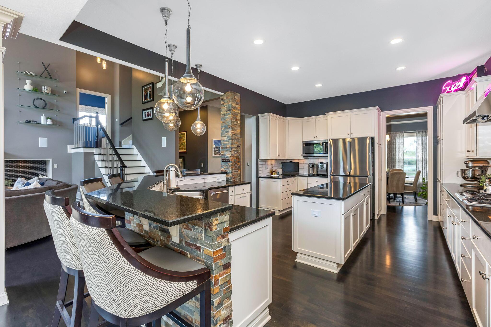 Dublin, Ohio 43016, United States, 4 Bedrooms Bedrooms, ,5 BathroomsBathrooms,Residential,Contingent,135306