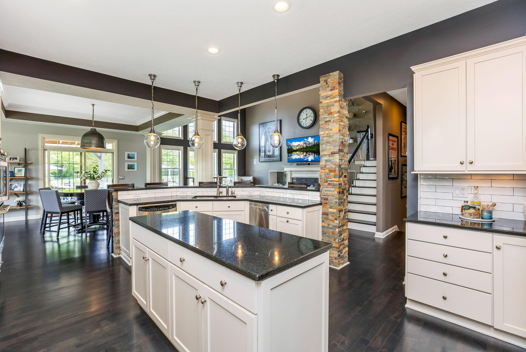 Dublin, Ohio 43016, United States, 4 Bedrooms Bedrooms, ,5 BathroomsBathrooms,Residential,Contingent,135306