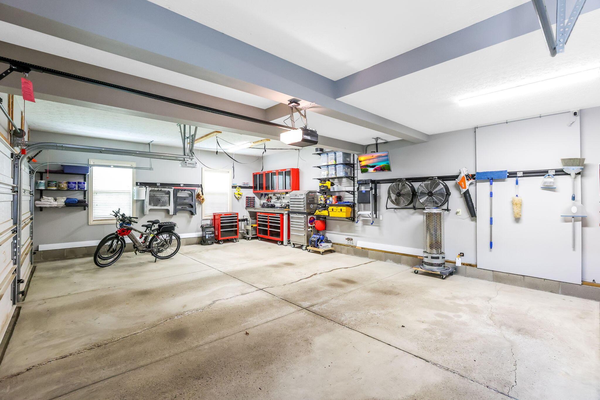 Dublin, Ohio 43016, United States, 4 Bedrooms Bedrooms, ,5 BathroomsBathrooms,Residential,Contingent,135306