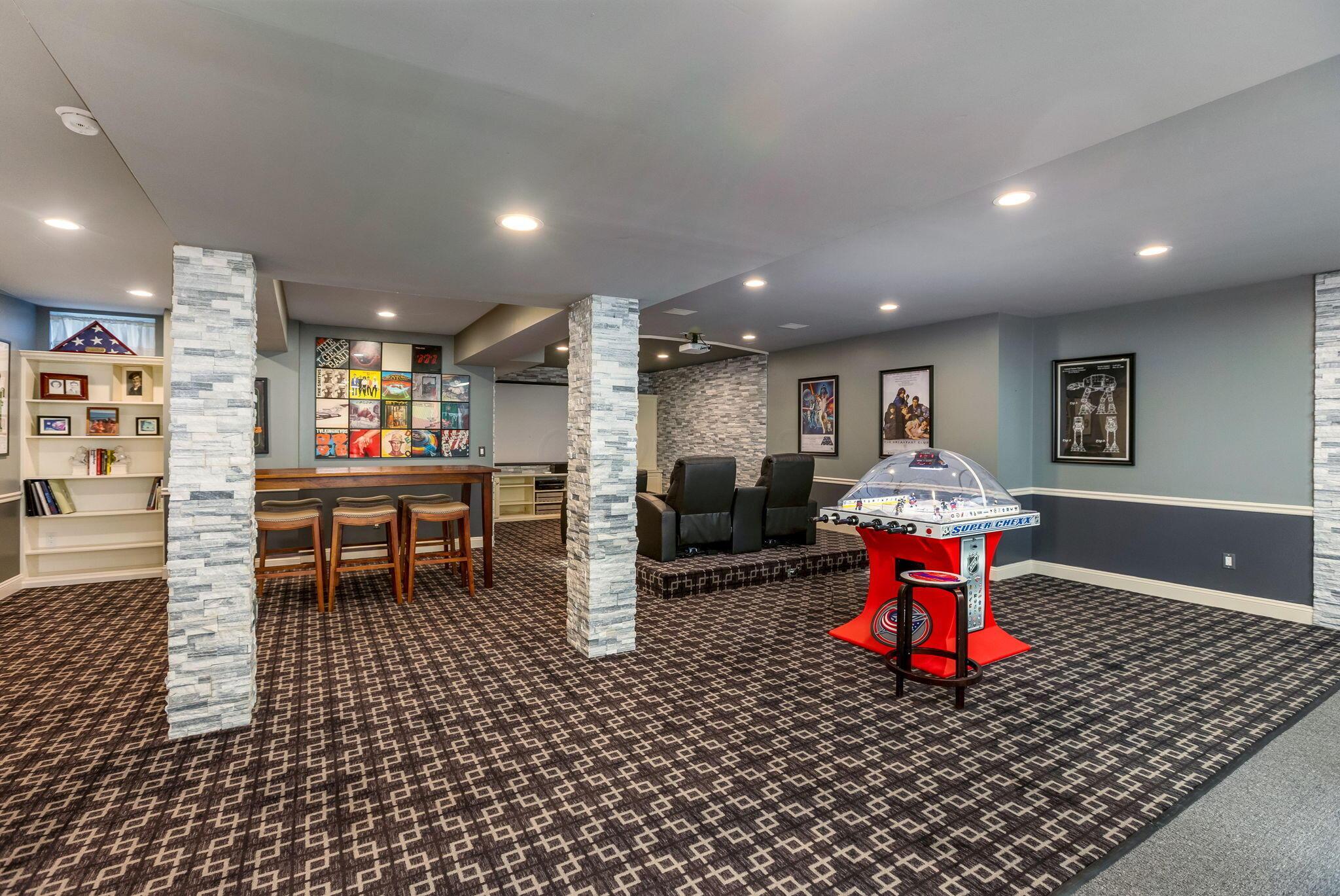 Dublin, Ohio 43016, United States, 4 Bedrooms Bedrooms, ,5 BathroomsBathrooms,Residential,Contingent,135306