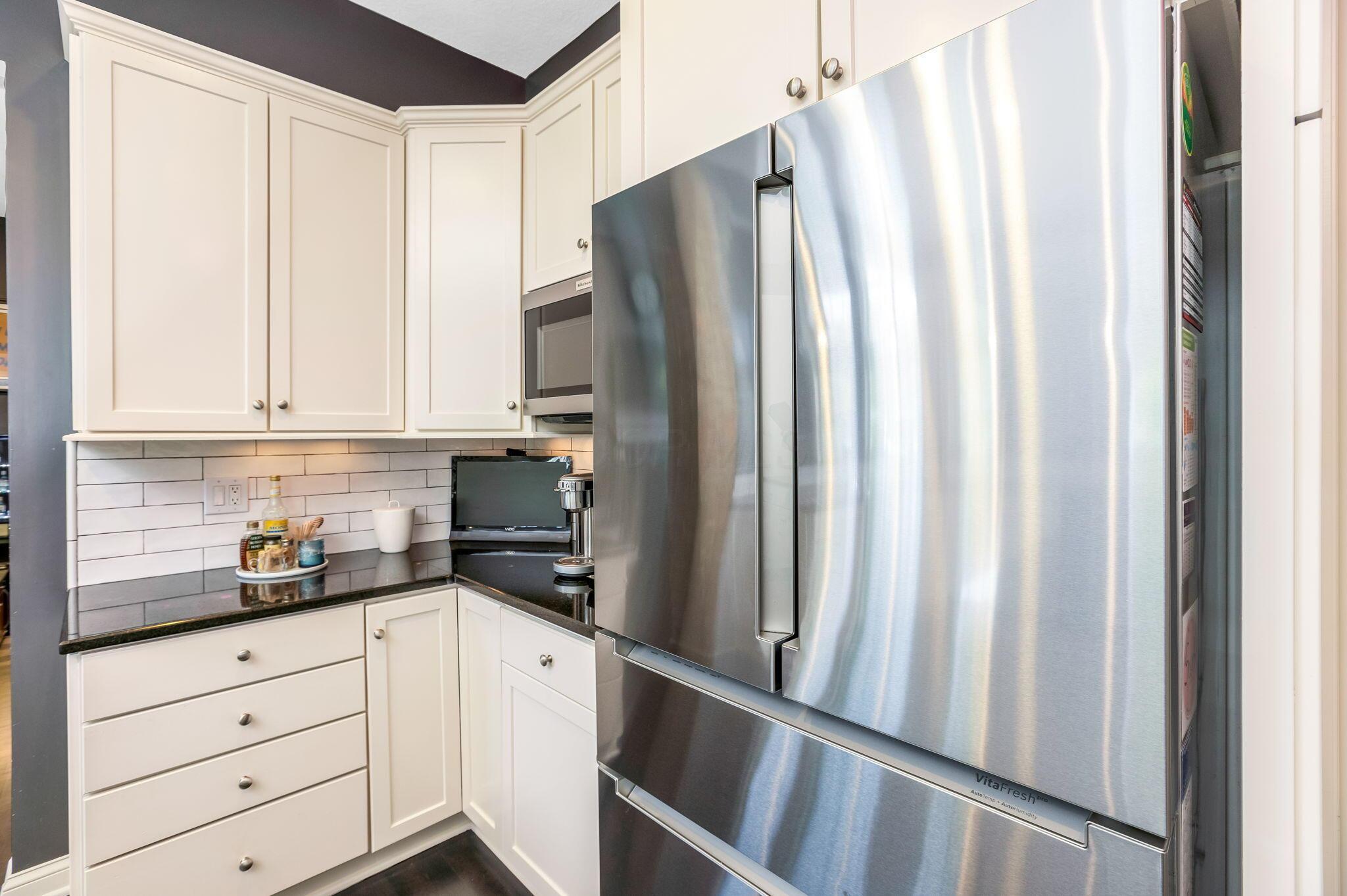 Dublin, Ohio 43016, United States, 4 Bedrooms Bedrooms, ,5 BathroomsBathrooms,Residential,Contingent,135306