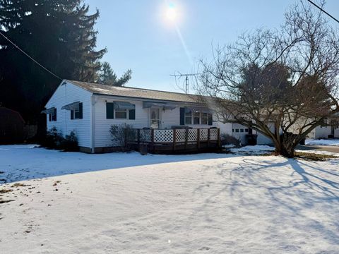 Photo of 1094 Aldine Drive, Heath, OH 43056 (MLS # 226004143)