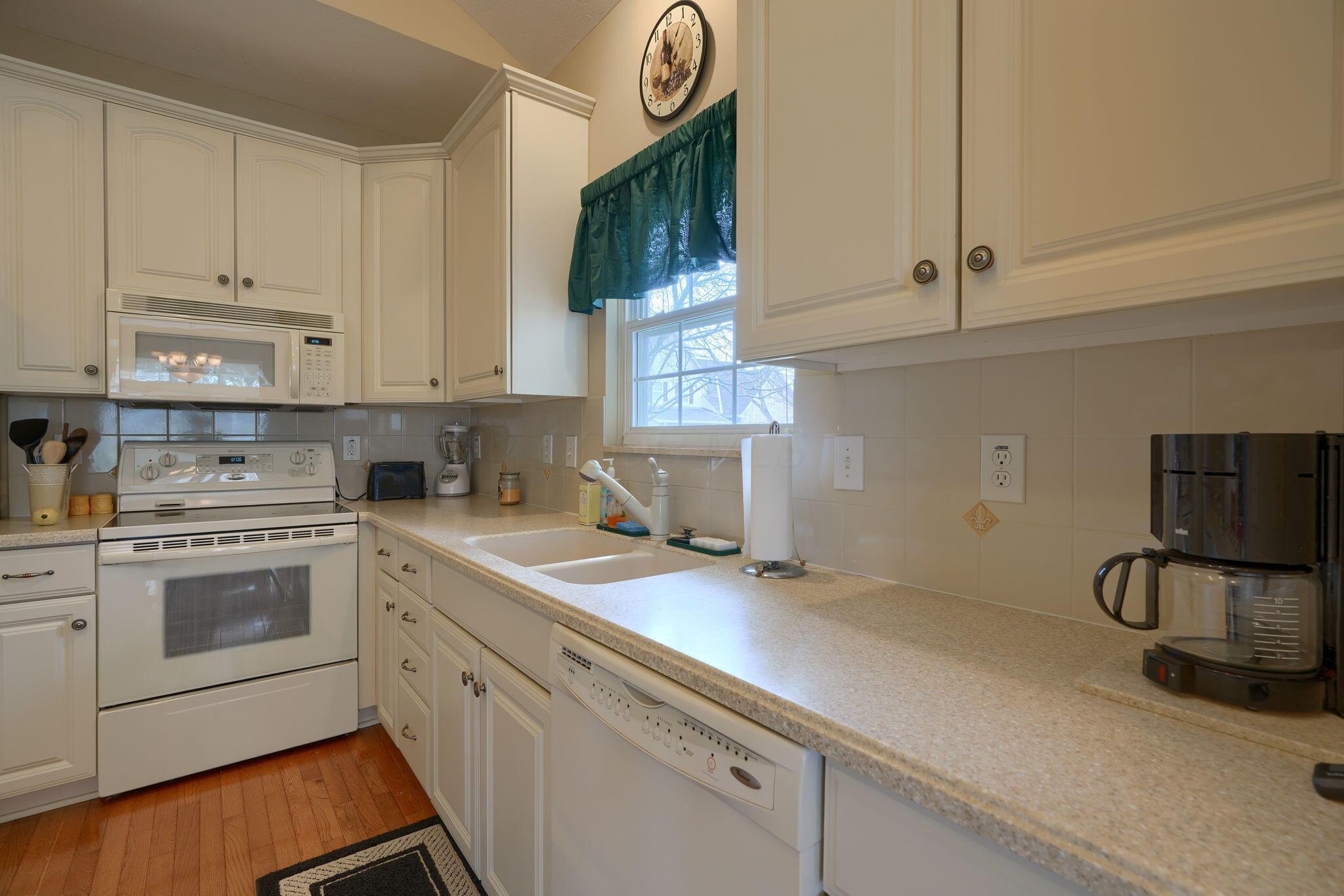 7450 Deer Valley Crossing, Powell, Ohio image 16