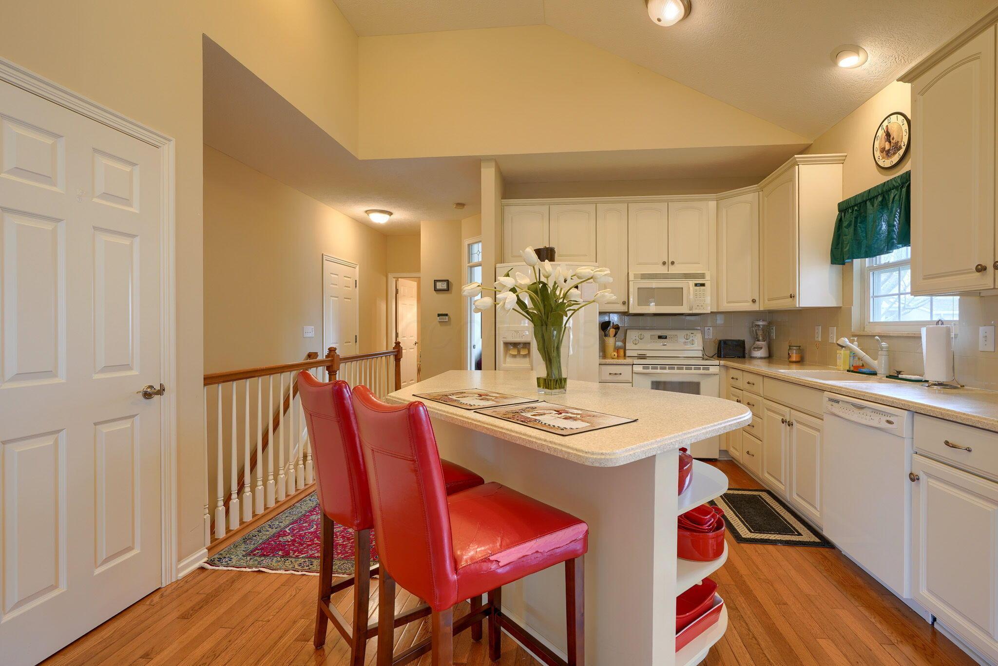 7450 Deer Valley Crossing, Powell, Ohio image 13
