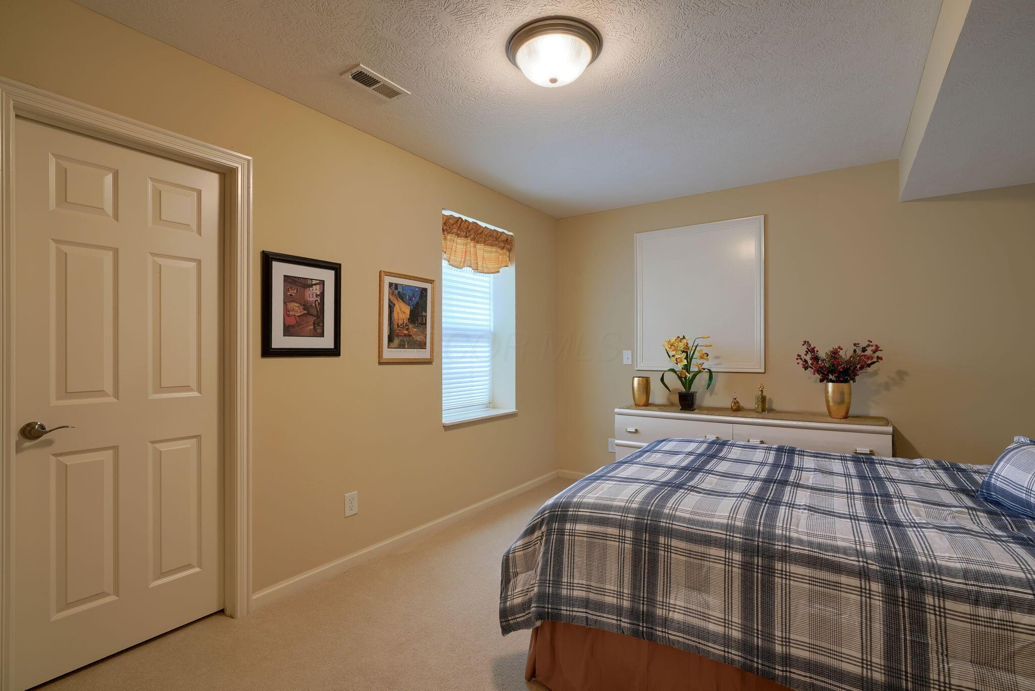 7450 Deer Valley Crossing, Powell, Ohio image 38