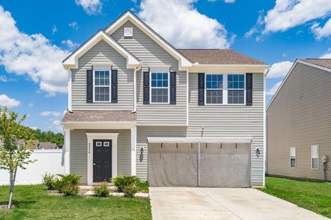 Photo of 5316 Town Hill Drive, Canal Winchester, OH 43110 (MLS # 226017000)