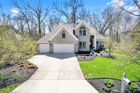 Photo of 371 Vinwood Lane, Powell, OH 43065 (MLS # 226009627)