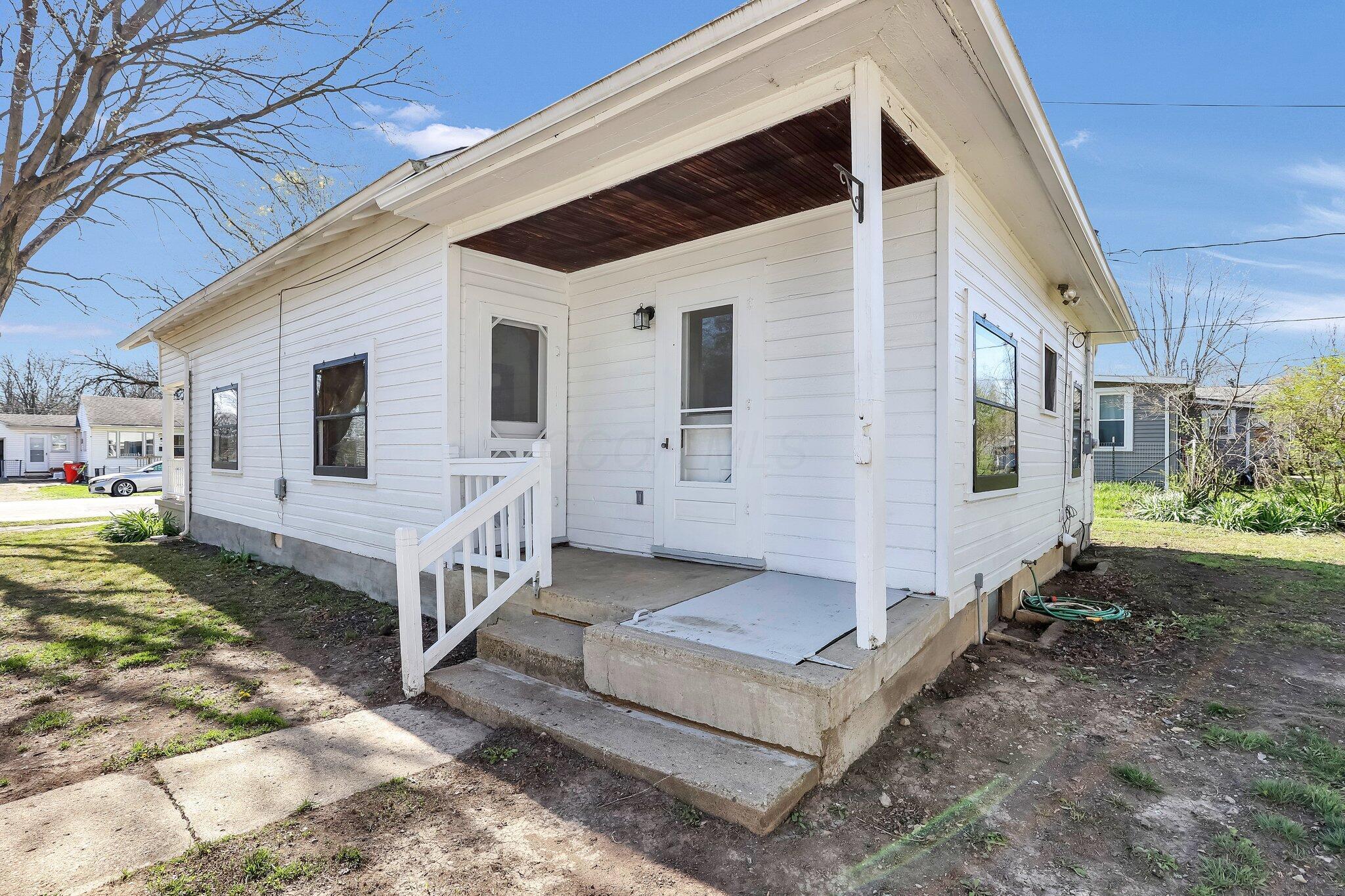 170 N Madison Road, London, Ohio image 26