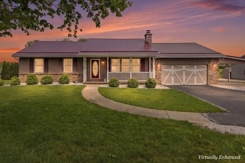 Photo of 5018 Morse Road, Alexandria, OH 43001 (MLS # 226015914)
