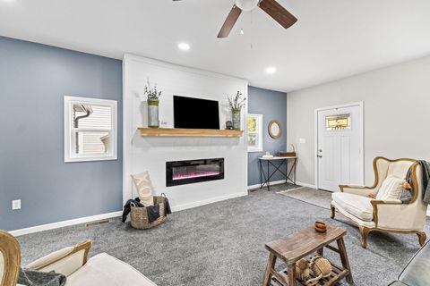 Tiny photo for 579 Henry Street, Marion, OH 43302 (MLS # 225040258)
