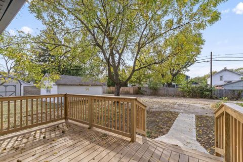Tiny photo for 579 Henry Street, Marion, OH 43302 (MLS # 225040258)