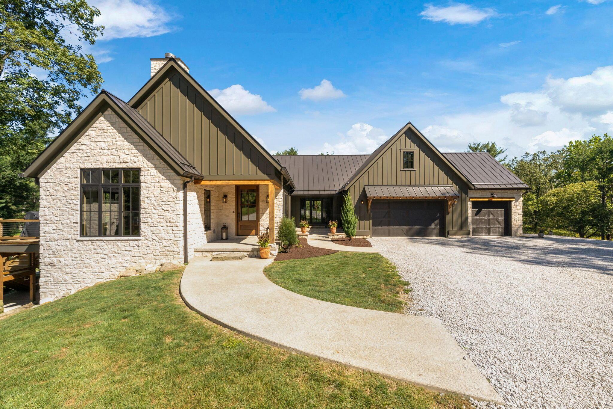 2124 S York Road, Alexandria, Ohio image 13