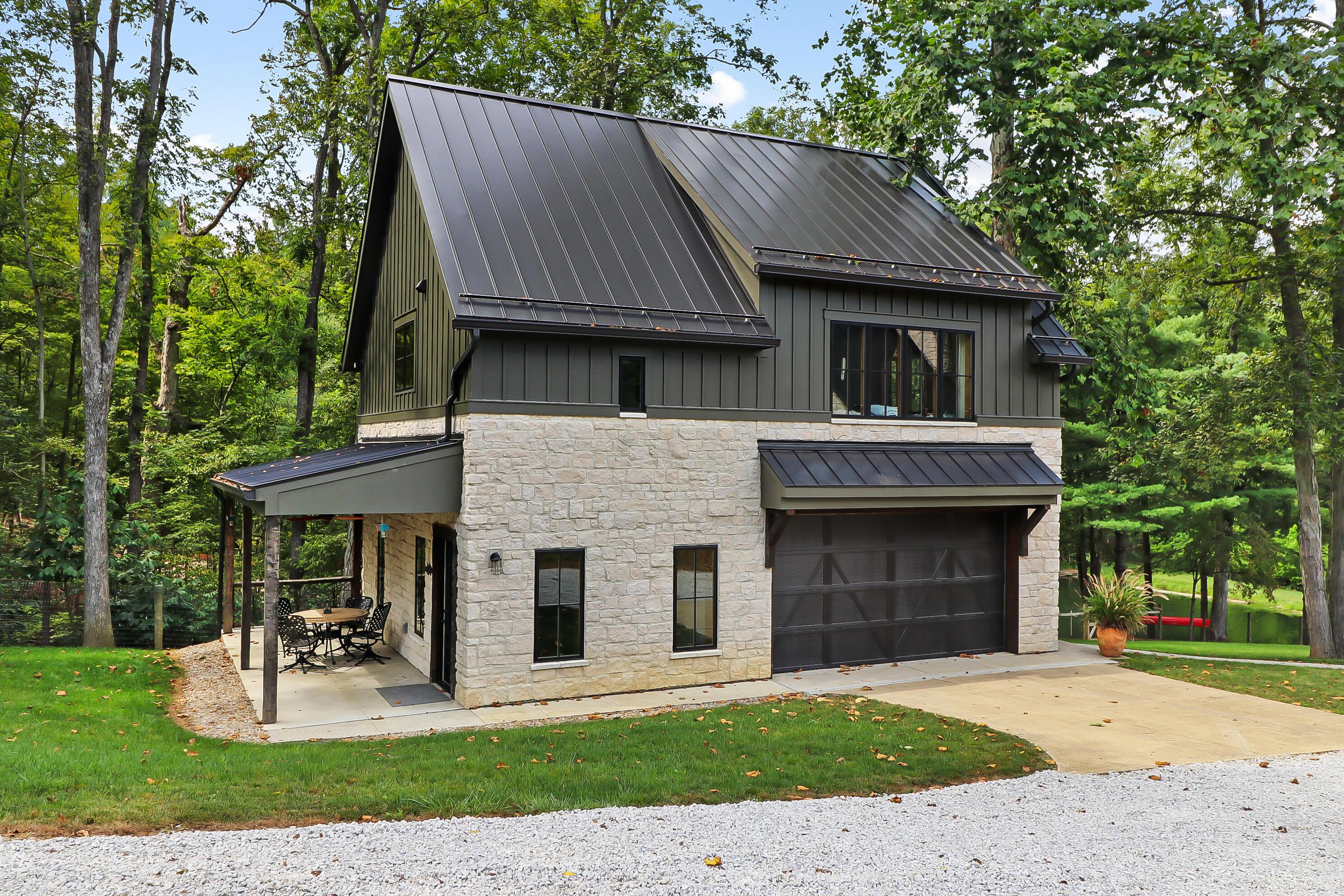 2124 S York Road, Alexandria, Ohio image 9