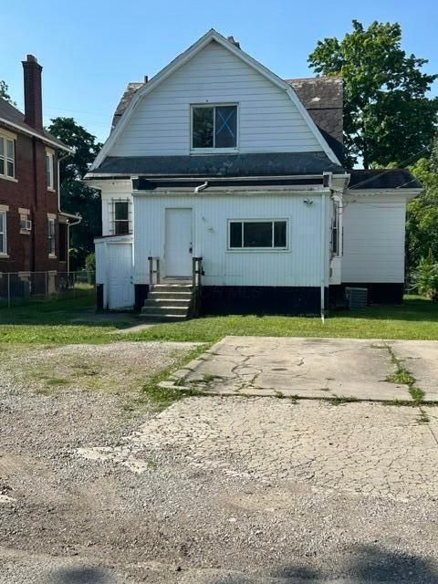 Tiny photo for 312 E 16th Avenue, Columbus, OH 43201 (MLS # 226026072)