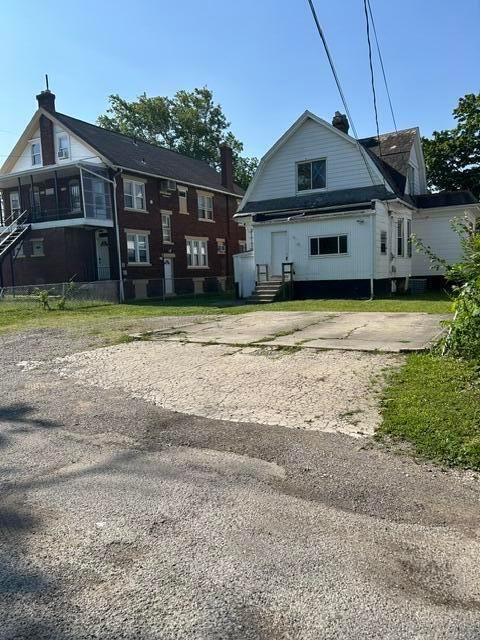 Tiny photo for 312 E 16th Avenue, Columbus, OH 43201 (MLS # 226026072)