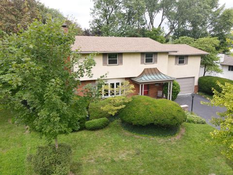 Photo of 3668 Ridgewood Drive, Hilliard, OH 43026 (MLS # 225027381)