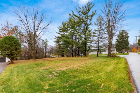 Tiny photo for 3229 Nolan Road, Zanesville, OH 43701 (MLS # 226026057)