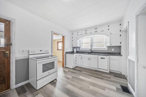 Tiny photo for 435 W Railroad Street, Galion, OH 44833 (MLS # 226003506)