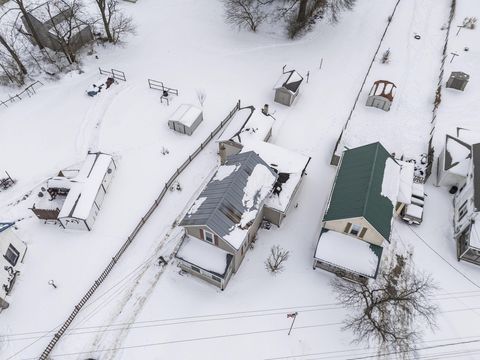 Tiny photo for 435 W Railroad Street, Galion, OH 44833 (MLS # 226003506)