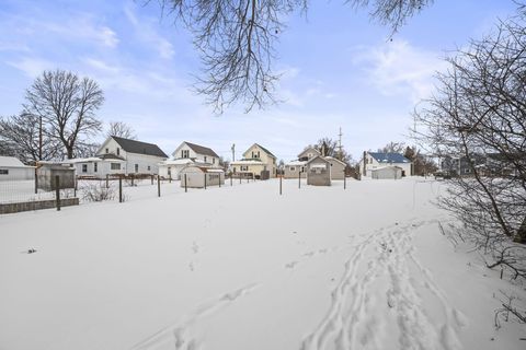 Tiny photo for 435 W Railroad Street, Galion, OH 44833 (MLS # 226003506)